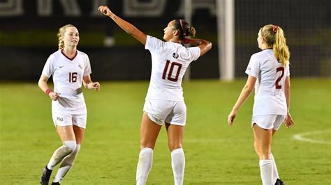 ncaa women's soccer top 25|More.